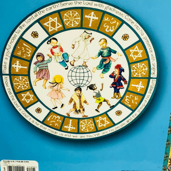 Golden Book "Treasury of Prayers from Around the W - Picture 4 of 7